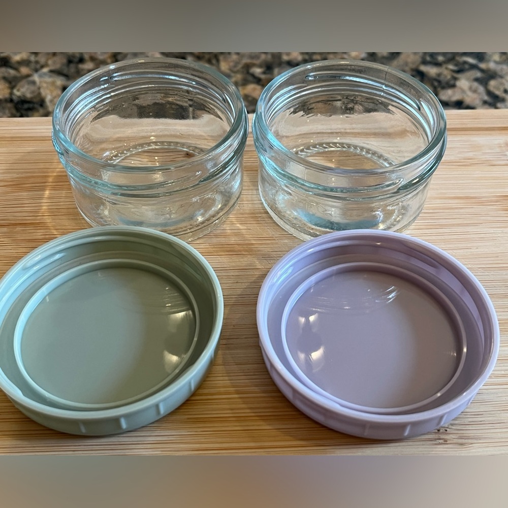 Set of 2 glass salad dressing portable cups